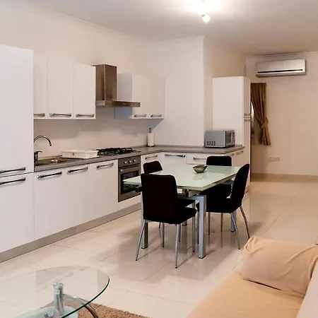 Fully Equipped Modern In