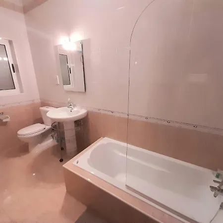 Fully Equipped Modern In