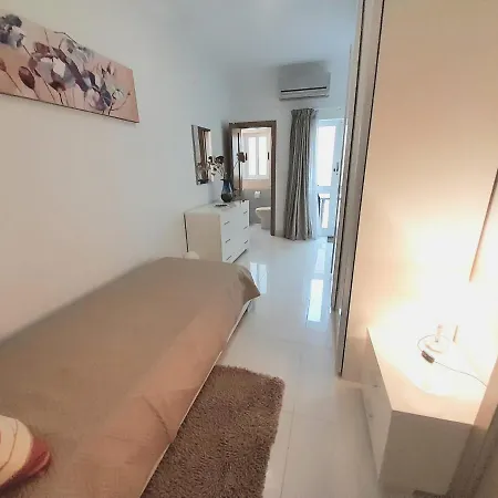 Fully Equipped Modern In Apartman *